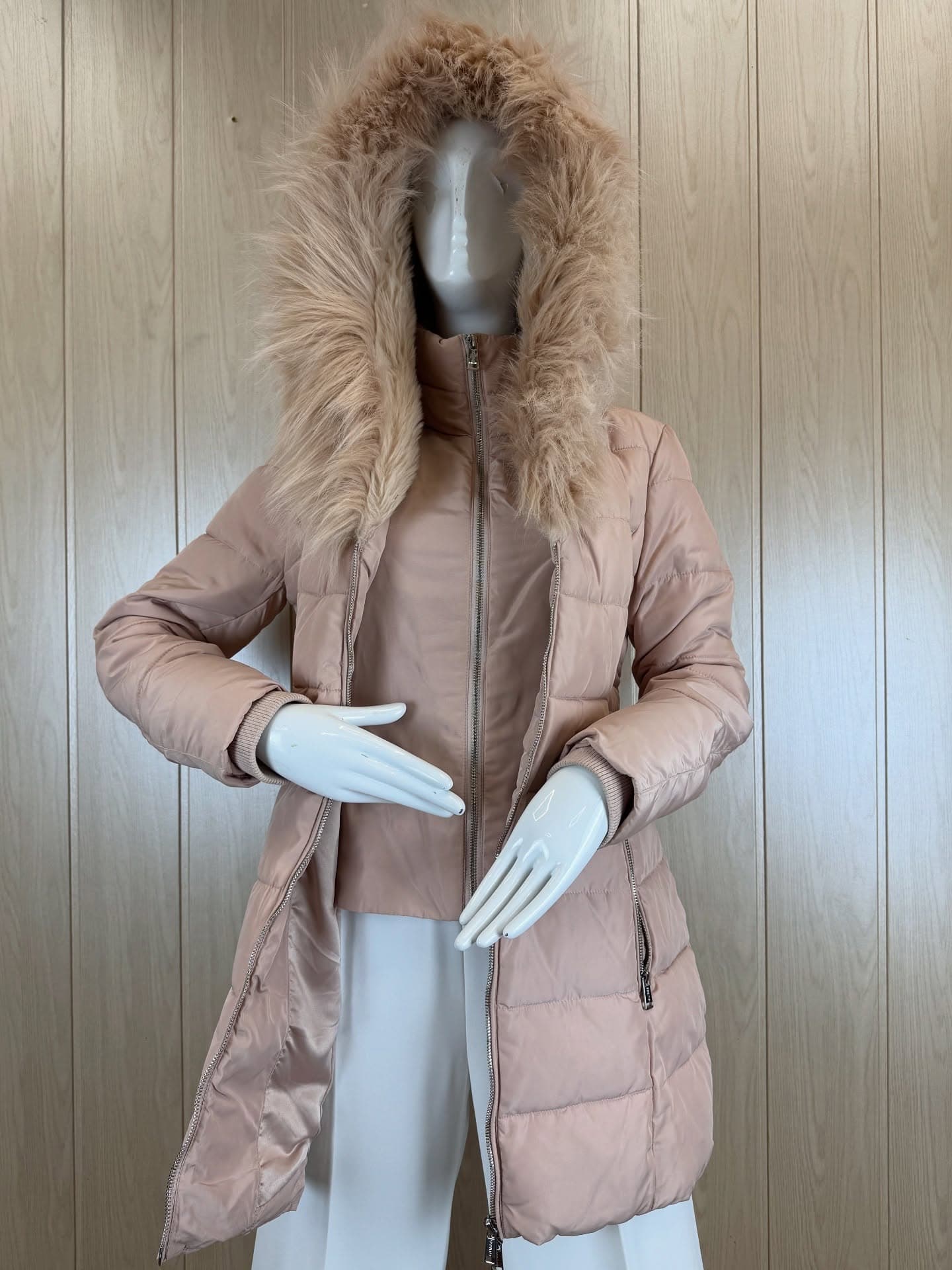 Класнa куртка від Guess 💖, фото 5