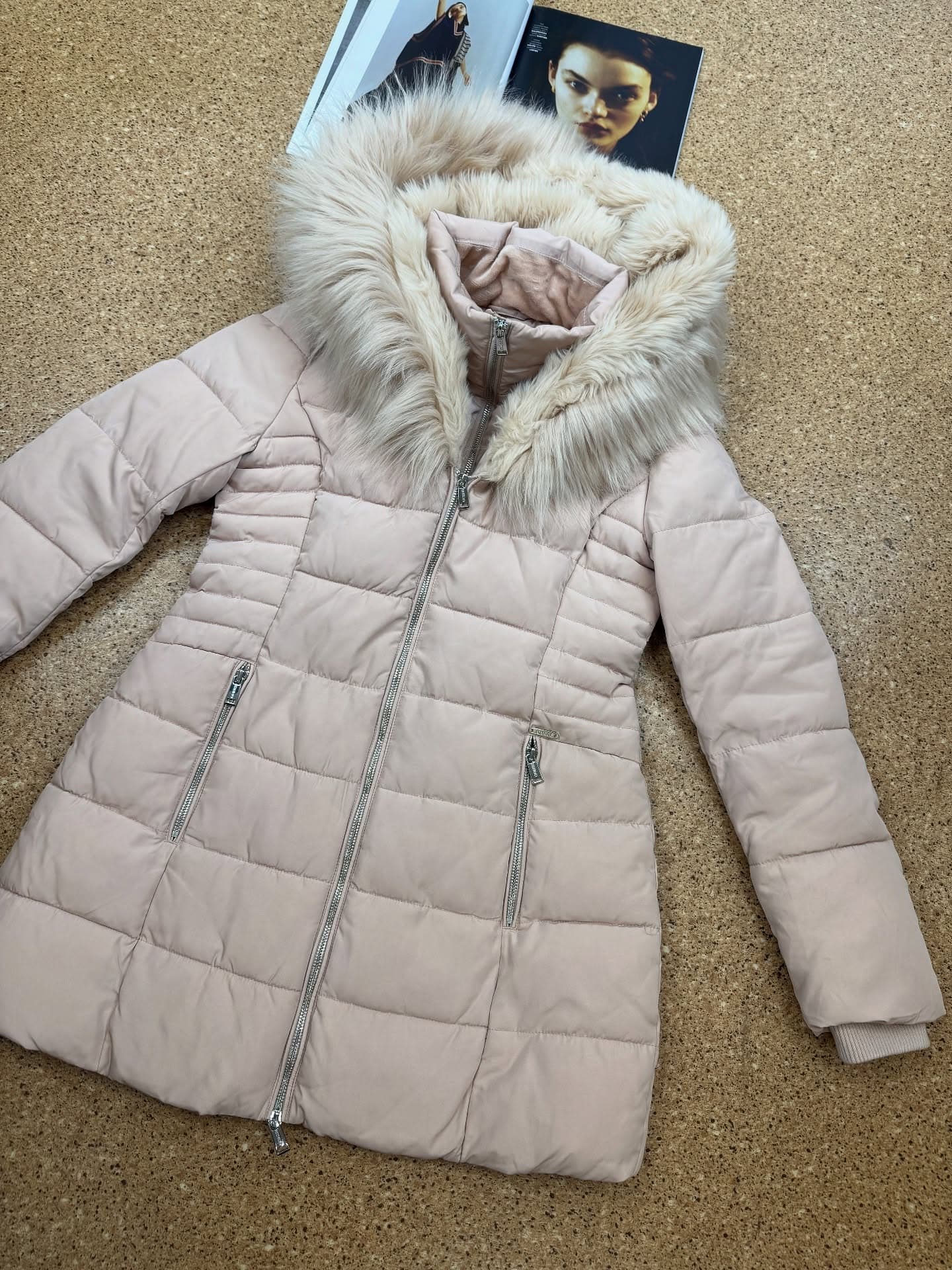 Класнa куртка від Guess 💖, фото 6