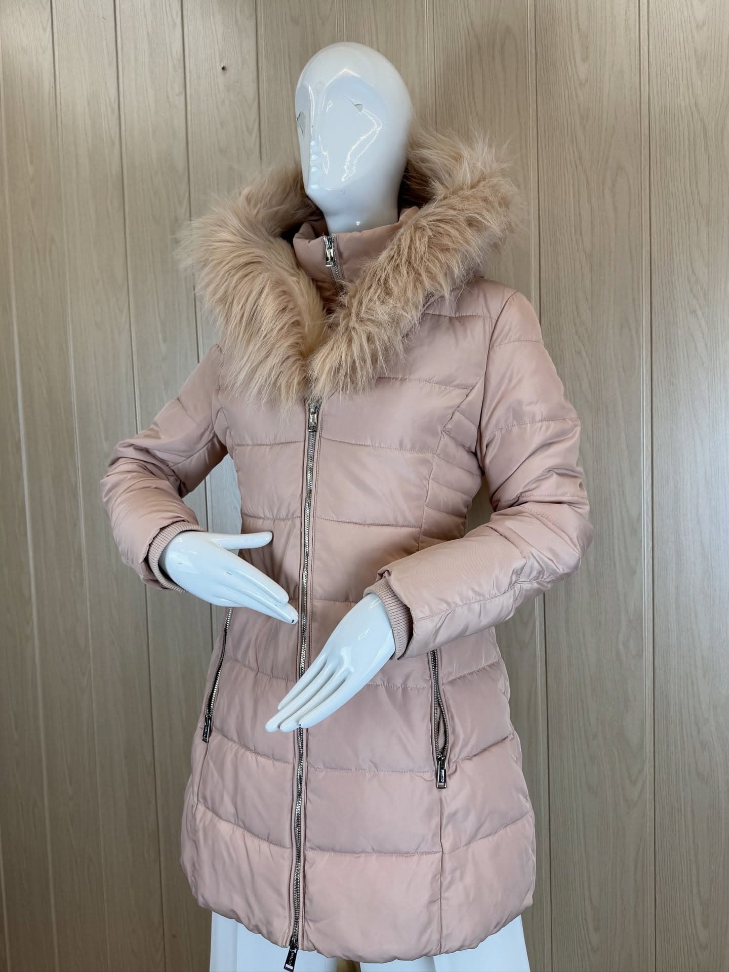 Класнa куртка від Guess 💖, фото 2